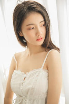露西妮电影